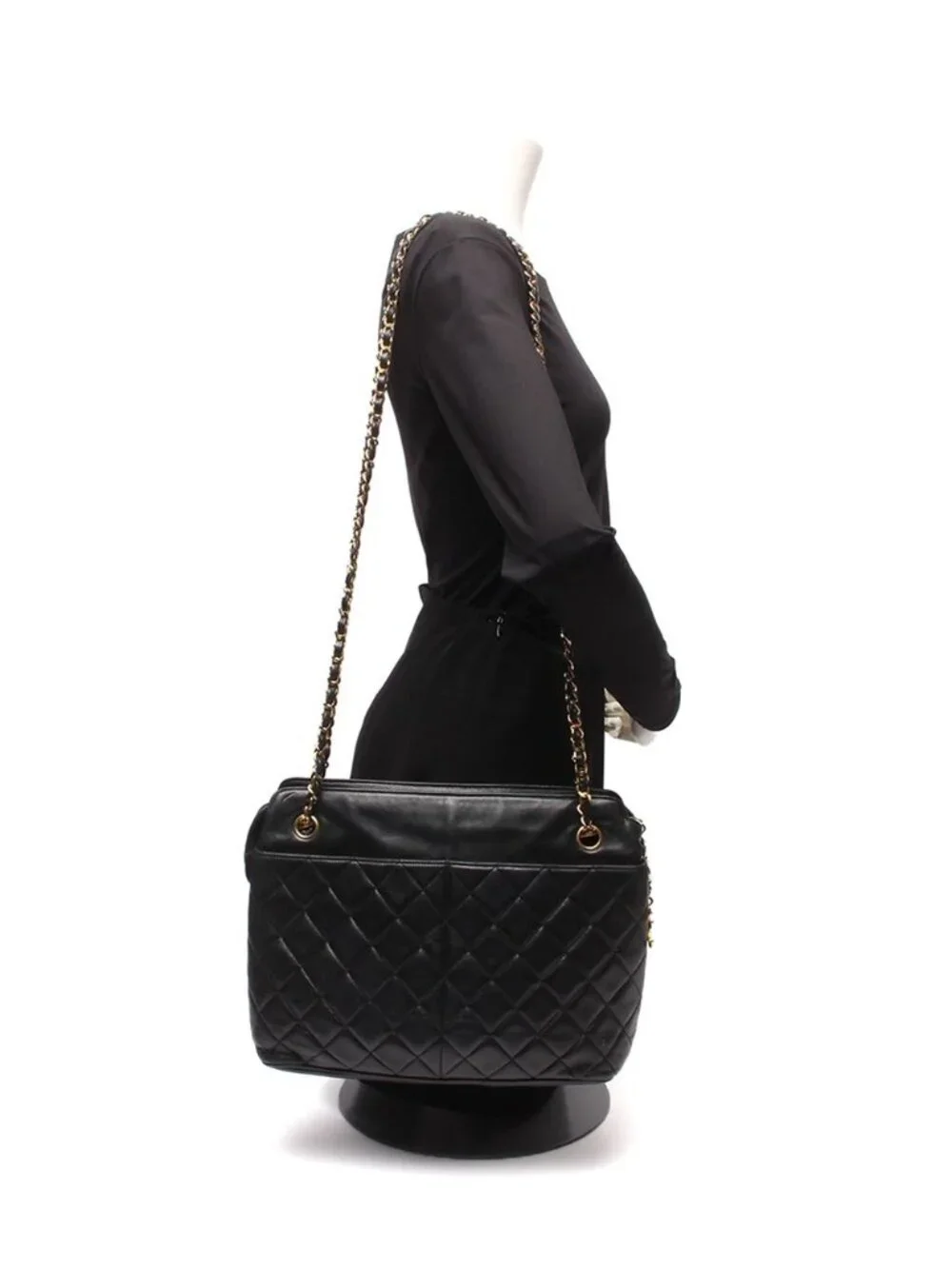 Chanel Chain Shoulder Bag Gold Quilted